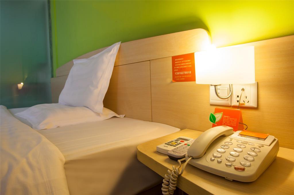 7Days Inn Guiyang Posts And Telecommunications Building ภายนอก รูปภาพ