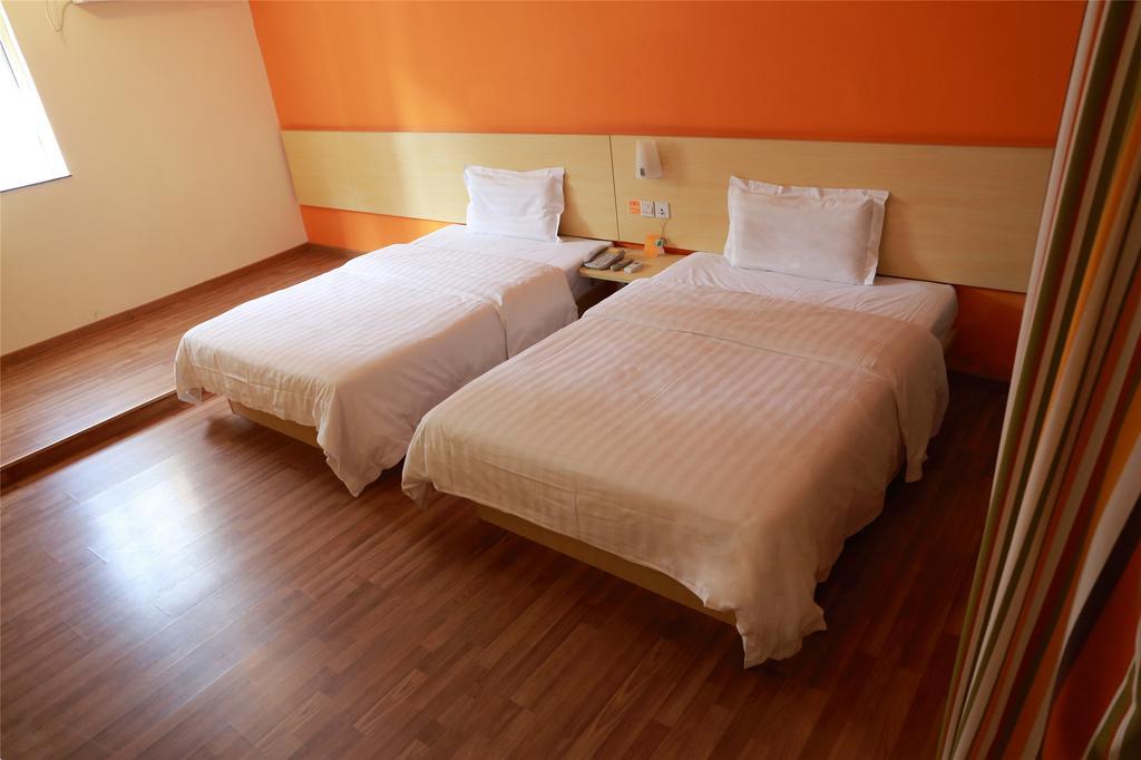 7Days Inn Guiyang Posts And Telecommunications Building ภายนอก รูปภาพ